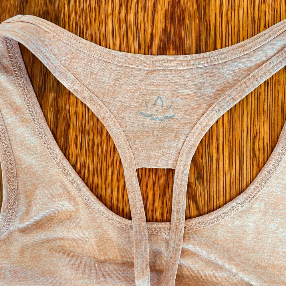Beyond Yoga Racerback Tank – Peach Heather – Size Small - Picture 2 of 3